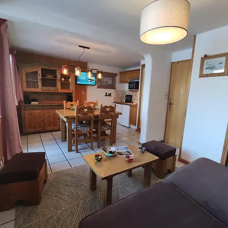 Les Edelweiss Holiday home *