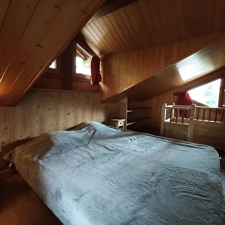 Les Edelweiss Holiday home La Plagne